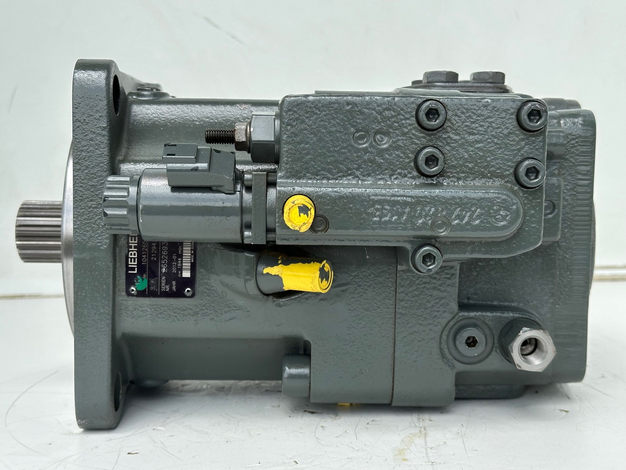 Liebherr Verstellpumpe Typ:A11VO75EP. ID-Nr.10412657. LH120C, LH120CG, LH120ET, LH120M, LH150C, LH150M. #10412657.26526937# - Hydraulische pomp voor Mobiele graafmachine: afbeelding 5 Liebherr Verstellpumpe Typ:A11VO75EP. ID-Nr.10412657. LH120C, LH120CG, LH120ET, LH120M, LH150C, LH150M. #10412657.26526937# - Hydraulische pomp voor Mobiele graafmachine: afbeelding 5
