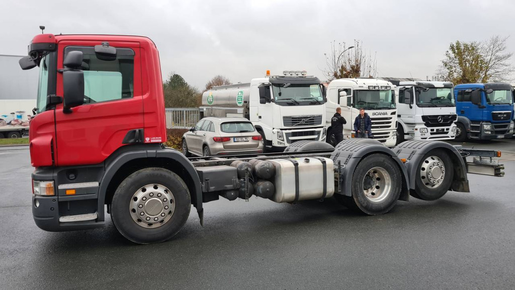 Scania P 400 6x2 RECHTSLENKER(Nr. 5018) - Chassis vrachtwagen: afbeelding 3 Scania P 400 6x2 RECHTSLENKER(Nr. 5018) - Chassis vrachtwagen: afbeelding 3