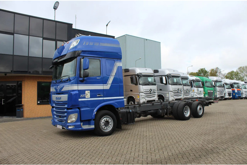 DAF XF 510 * EURO6 * MANUAL * 6X2 * - Chassis vrachtwagen: afbeelding 2 DAF XF 510 * EURO6 * MANUAL * 6X2 * - Chassis vrachtwagen: afbeelding 2