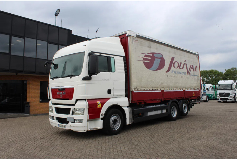 MAN TGX 26.440 * EURO5 * 6X2 * LIFT AXLE * - Schuifzeilen vrachtwagen: afbeelding 2 MAN TGX 26.440 * EURO5 * 6X2 * LIFT AXLE * - Schuifzeilen vrachtwagen: afbeelding 2