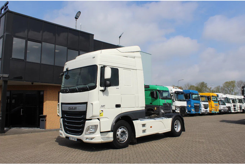 DAF XF 510 * RETARDER * 4X2 * - Trekker: afbeelding 1 DAF XF 510 * RETARDER * 4X2 * - Trekker: afbeelding 1