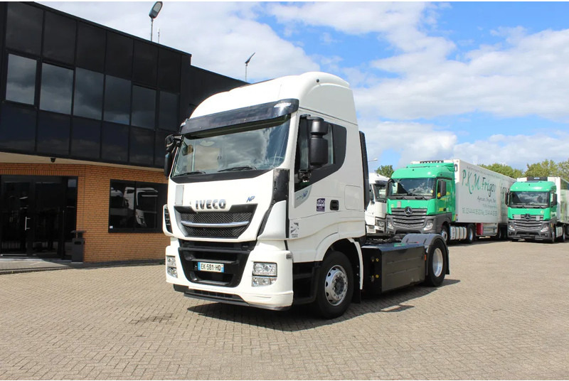 Iveco STRALIS 400 * RETARDER * CNG * 4X2 * LOW KM * - Trekker: afbeelding 1 Iveco STRALIS 400 * RETARDER * CNG * 4X2 * LOW KM * - Trekker: afbeelding 1