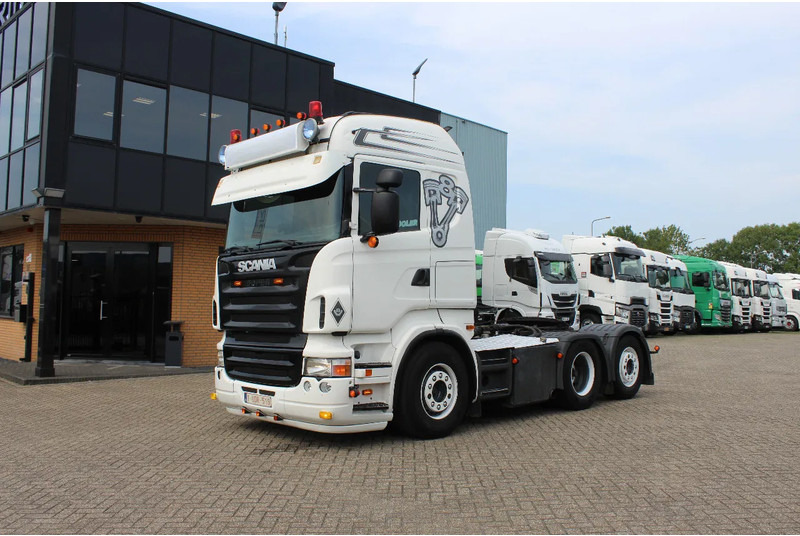 Scania R620-V8 * RETARDER * HYDRAULIC * 3 PEDAL * 6X2 * - Trekker: afbeelding 1 Scania R620-V8 * RETARDER * HYDRAULIC * 3 PEDAL * 6X2 * - Trekker: afbeelding 1