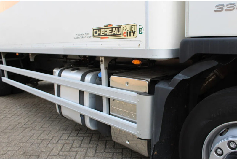 Koelwagen vrachtwagen Volvo FM 330 * EURO5 * CARRIER SUPRA SILENT MT *: afbeelding 9