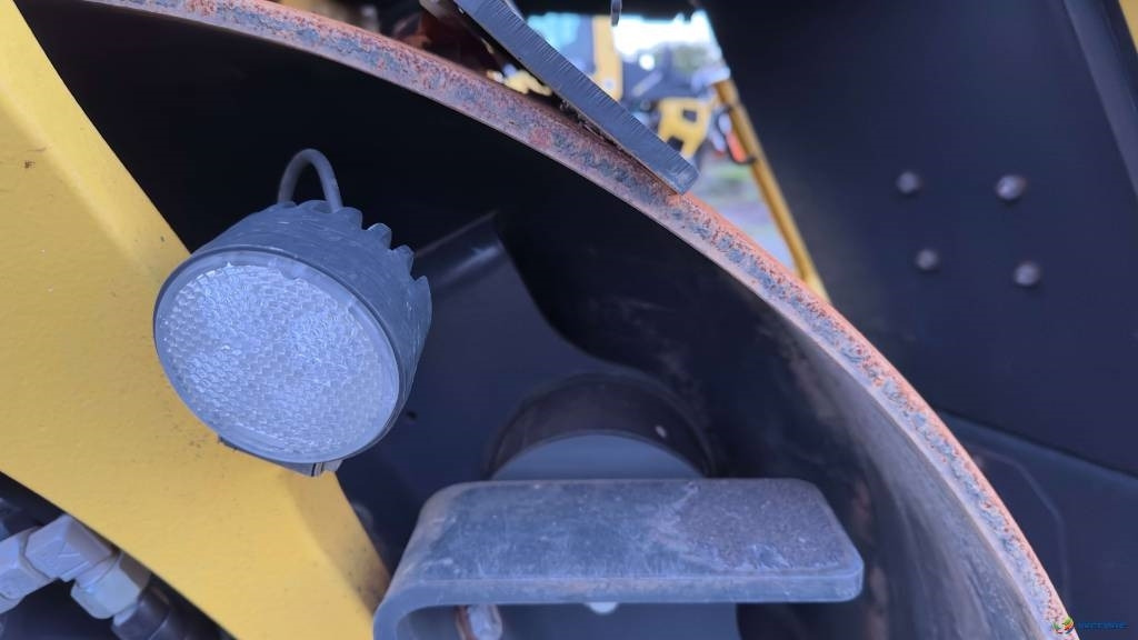 Asfaltwals Bomag BM 154 AP-4i AM: afbeelding 10 Asfaltwals Bomag BM 154 AP-4i AM: afbeelding 10