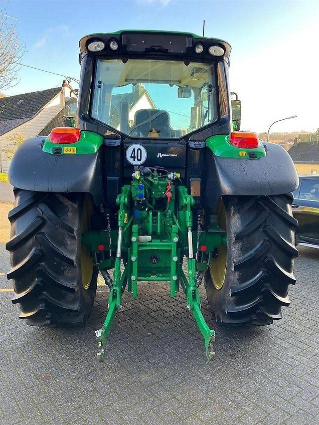 John Deere 6090M - Tractor: afbeelding 2 John Deere 6090M - Tractor: afbeelding 2