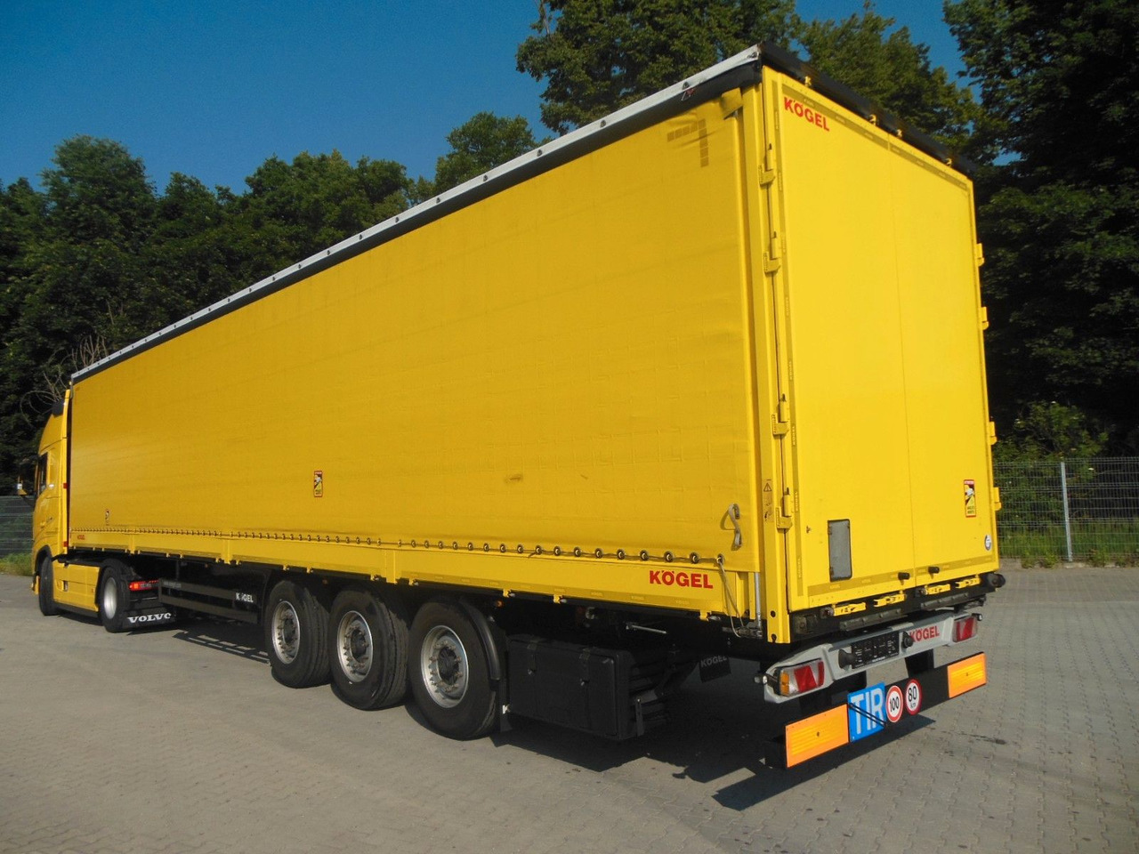 Kögel SN 24, BORDWÄNDE 700 MM, HUBDACH!!! TOP - Schuifzeiloplegger: afbeelding 4 Kögel SN 24, BORDWÄNDE 700 MM, HUBDACH!!! TOP - Schuifzeiloplegger: afbeelding 4