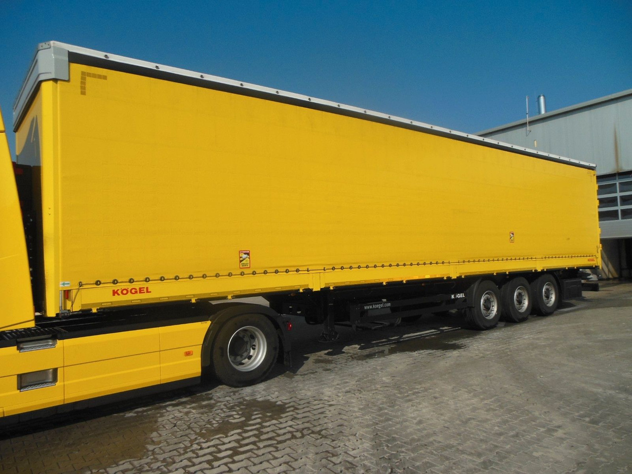 Kögel SN 24, BORDWÄNDE 700 MM, HUBDACH!!! TOP - Schuifzeiloplegger: afbeelding 2 Kögel SN 24, BORDWÄNDE 700 MM, HUBDACH!!! TOP - Schuifzeiloplegger: afbeelding 2