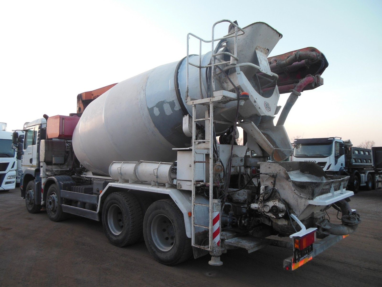 MAN TGA 35.410, 8X4, MIX + PUMPE 24M - Betonmixer: afbeelding 4 MAN TGA 35.410, 8X4, MIX + PUMPE 24M - Betonmixer: afbeelding 4
