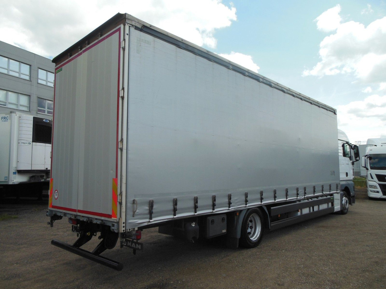 MAN TGX 18.460, XLX, VOLL LUFT, PRITSCHE 9,2M, TOP!! - Schuifzeilen vrachtwagen: afbeelding 3 MAN TGX 18.460, XLX, VOLL LUFT, PRITSCHE 9,2M, TOP!! - Schuifzeilen vrachtwagen: afbeelding 3