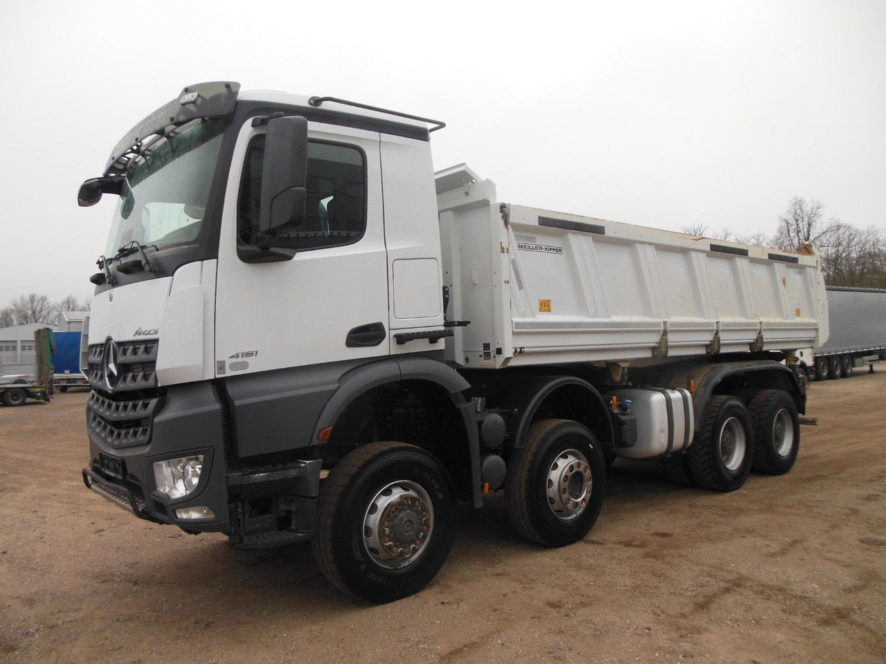 Mercedes-Benz AROCS 4151, 8X6, MEILLER, BORDMATIC, AHK - Kipper vrachtwagen: afbeelding 1 Mercedes-Benz AROCS 4151, 8X6, MEILLER, BORDMATIC, AHK - Kipper vrachtwagen: afbeelding 1