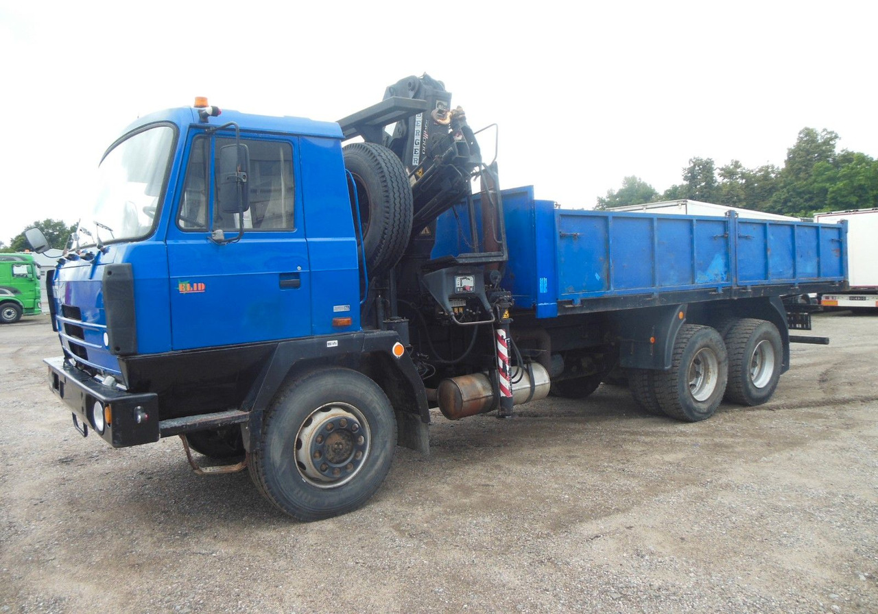 Tatra T 815, 6X6, HIAB 144 B - 3 DUO - Vrachtwagen met open laadbak, Kraanwagen: afbeelding 1 Tatra T 815, 6X6, HIAB 144 B - 3 DUO - Vrachtwagen met open laadbak, Kraanwagen: afbeelding 1