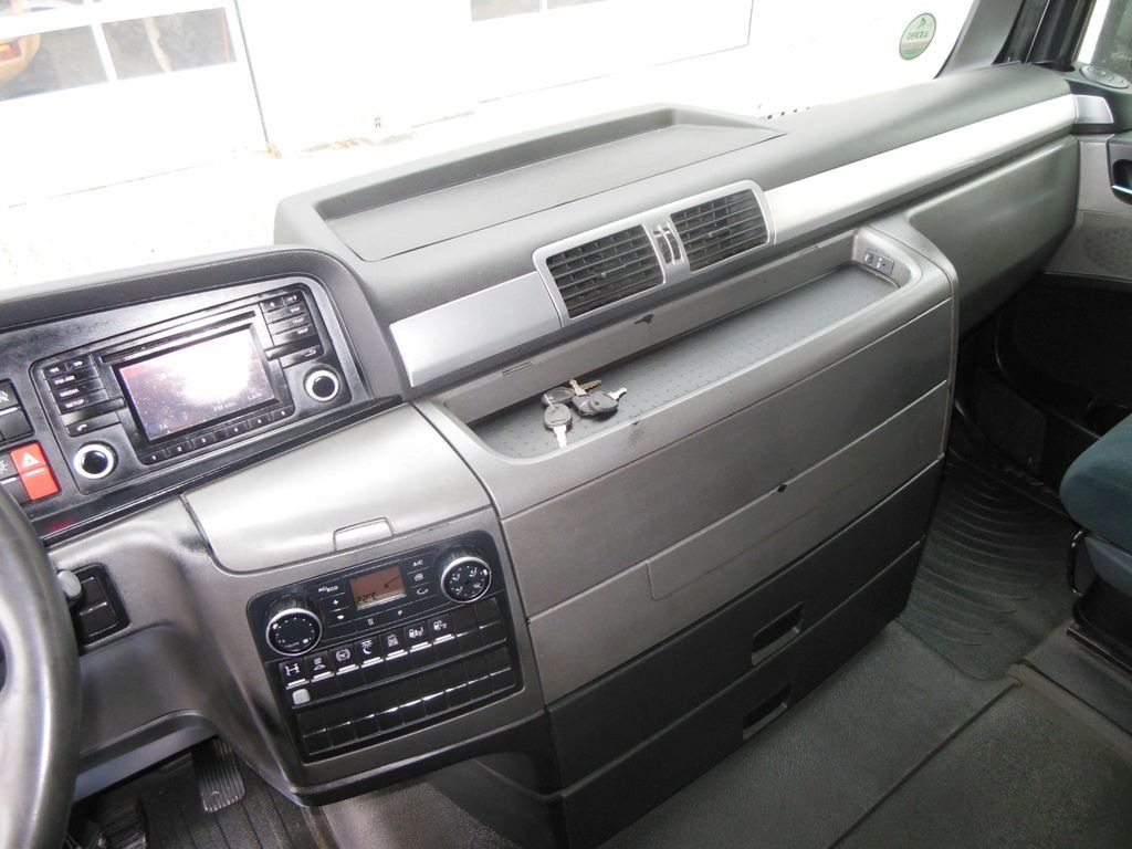 Trekker MAN TGX 18.480 LLS-U, LOWDECK + KRONE MEGA MAN TGX 18.480 LLS-U, LOWDECK: afbeelding 22 Trekker MAN TGX 18.480 LLS-U, LOWDECK + KRONE MEGA MAN TGX 18.480 LLS-U, LOWDECK: afbeelding 22