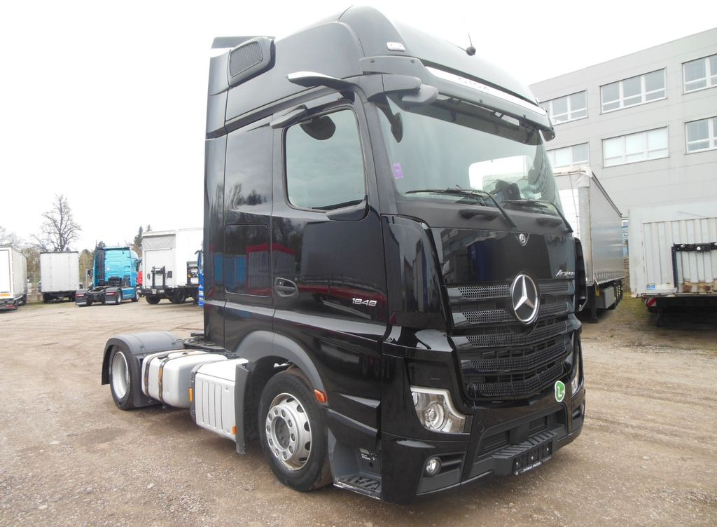 Mercedes-Benz 1848 ACTROS, LOWDECK, GIGA SPACE, STANDKLIMA - Trekker: afbeelding 2 Mercedes-Benz 1848 ACTROS, LOWDECK, GIGA SPACE, STANDKLIMA - Trekker: afbeelding 2