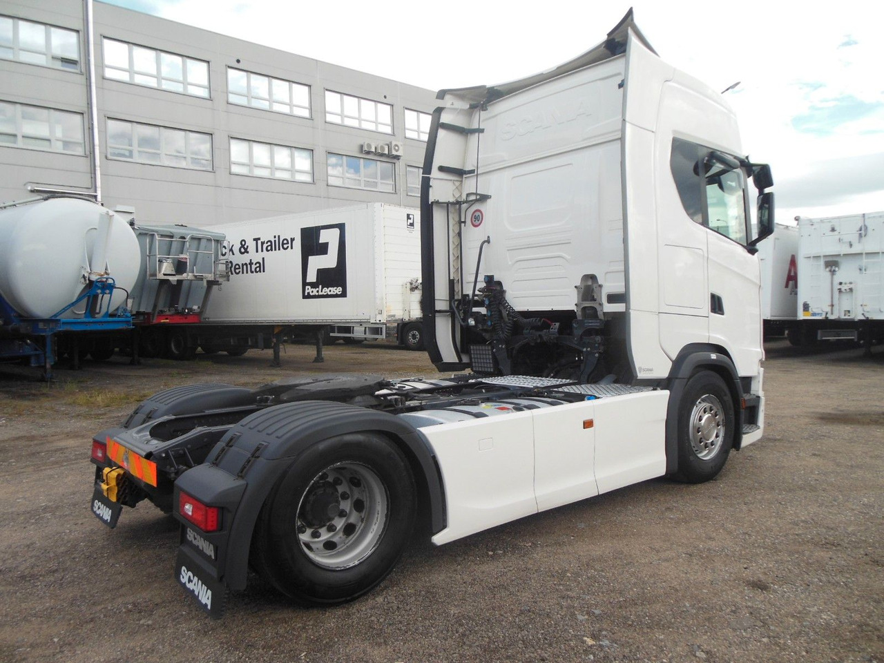 Scania S 450, VOLL LUFT, RETARDER, STANDKLIMA, TOP - Trekker: afbeelding 3 Scania S 450, VOLL LUFT, RETARDER, STANDKLIMA, TOP - Trekker: afbeelding 3
