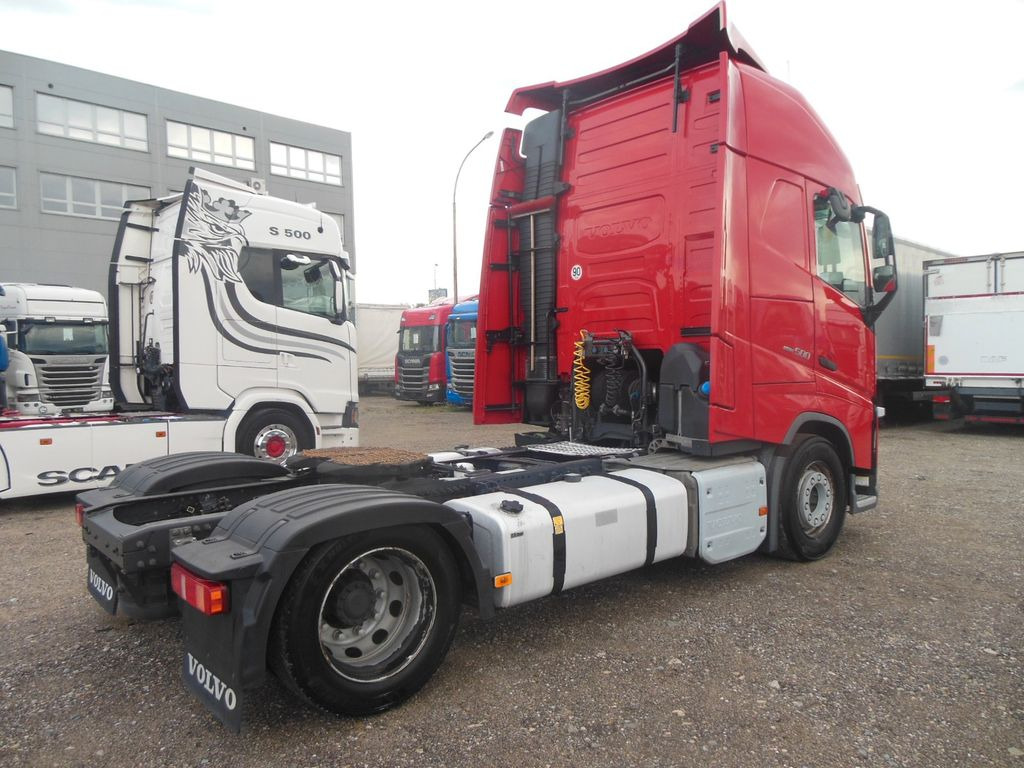 Volvo FH 13/500, LOWDECK, GLOBE XL, I PARK COOL, TOP!! - Trekker: afbeelding 3 Volvo FH 13/500, LOWDECK, GLOBE XL, I PARK COOL, TOP!! - Trekker: afbeelding 3