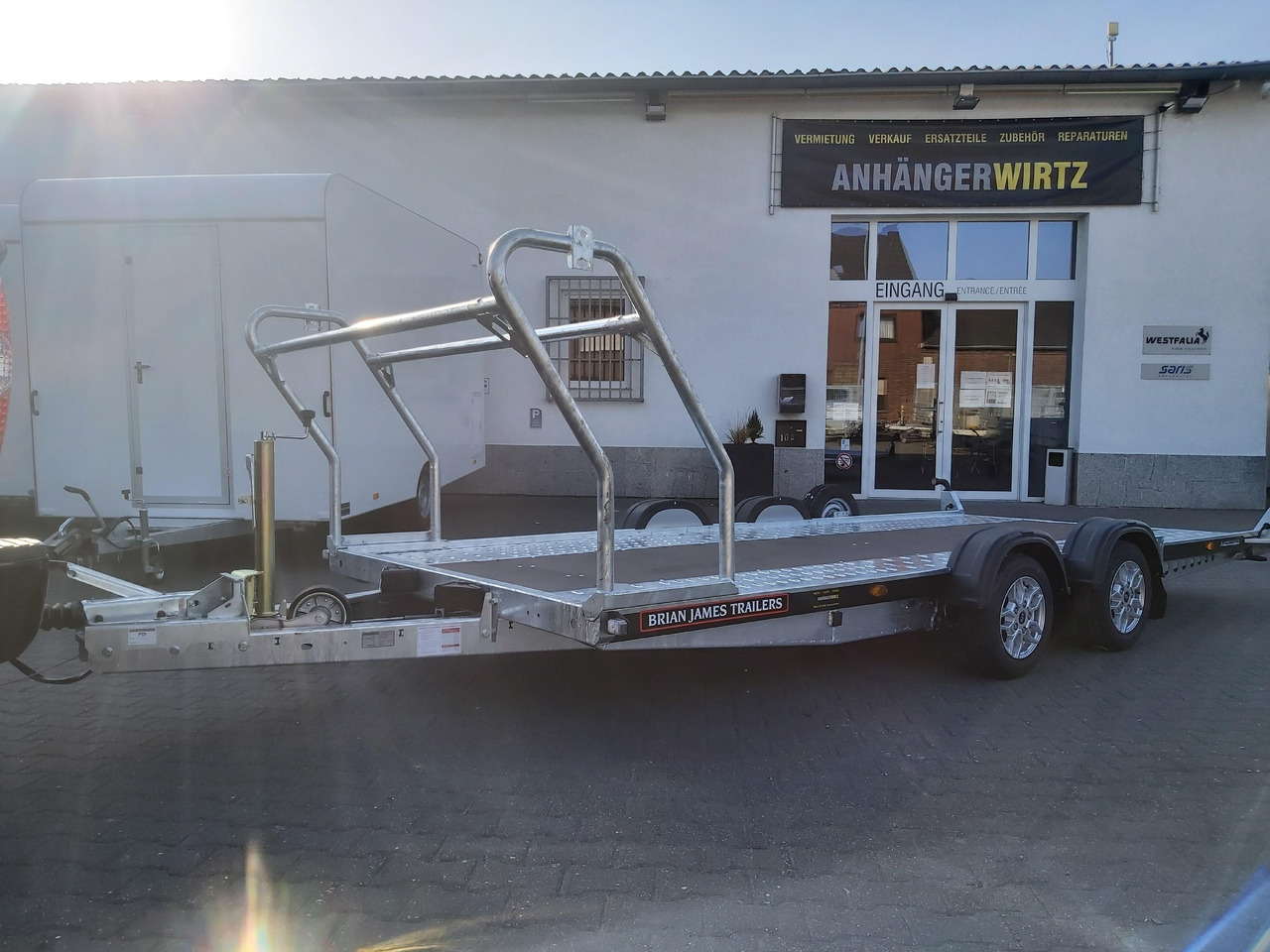 Brian James A4 Transporter 500x200cm blackline Alufelgen easy glide Rampen 240cm Reifenregal 3000kg - Autotransport aanhangwagen: afbeelding 3 Brian James A4 Transporter 500x200cm blackline Alufelgen easy glide Rampen 240cm Reifenregal 3000kg - Autotransport aanhangwagen: afbeelding 3