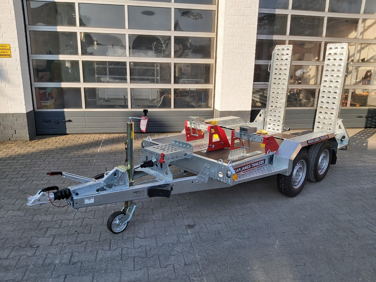 Brian James Digger Plant 543-2813-27 280x130cm Schaufelablage Rampen Trac Strap System 2700kg - Machinetransporter: afbeelding 5 Brian James Digger Plant 543-2813-27 280x130cm Schaufelablage Rampen Trac Strap System 2700kg - Machinetransporter: afbeelding 5