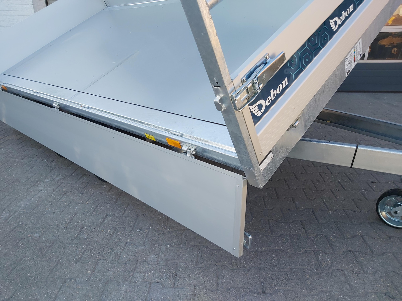 Cheval Liberte Kipper PW 3.6 Elektro Profi Rampen Stützen 360x180x35 3500kg Top Aktion - Kipper aanhangwagen: afbeelding 5 Cheval Liberte Kipper PW 3.6 Elektro Profi Rampen Stützen 360x180x35 3500kg Top Aktion - Kipper aanhangwagen: afbeelding 5