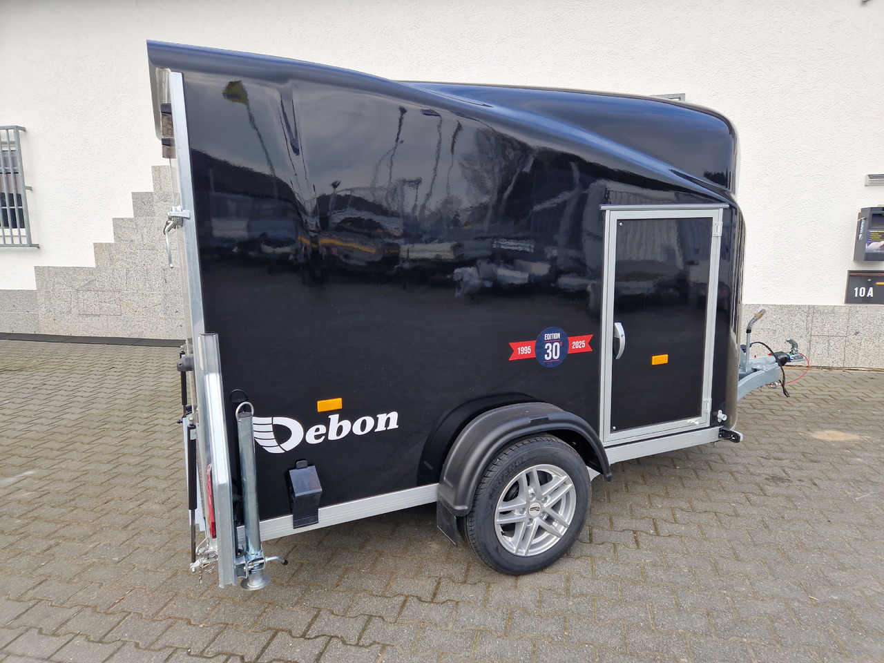 Debon Cargo 1300 300x152x168cm black Seitentür Alufelgen silver Pullman II 100km/H 1300kg Modell 25 - Aanhangwagen auto: afbeelding 5 Debon Cargo 1300 300x152x168cm black Seitentür Alufelgen silver Pullman II 100km/H 1300kg Modell 25 - Aanhangwagen auto: afbeelding 5