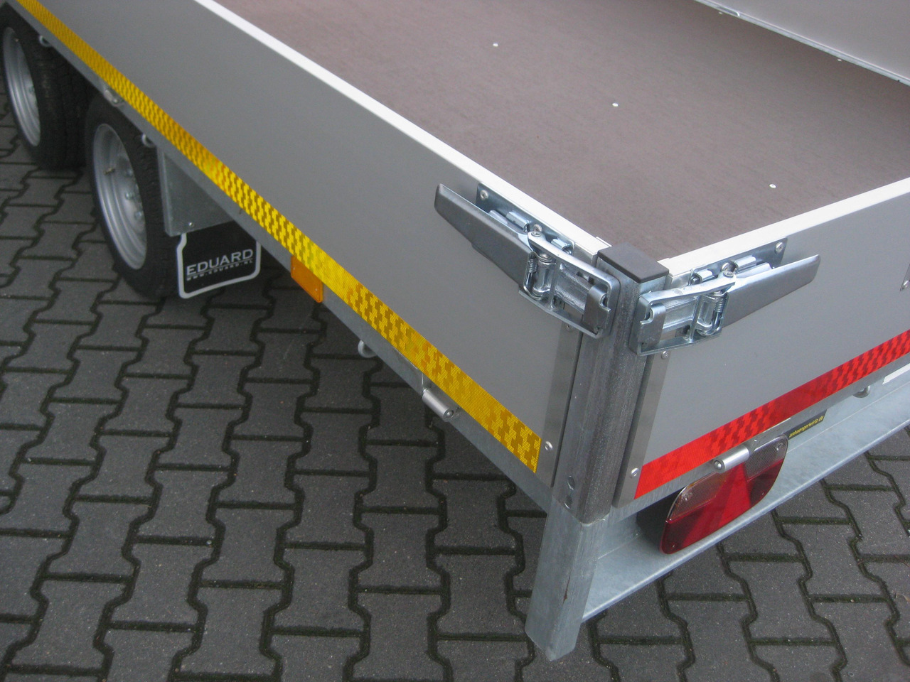 Open/ Plateau aanhangwagen Hochlader 406x180x30cm Lfh:63cm 13" niedrig Fahrwerk (XL) 2700kg order Aktion: afbeelding 9