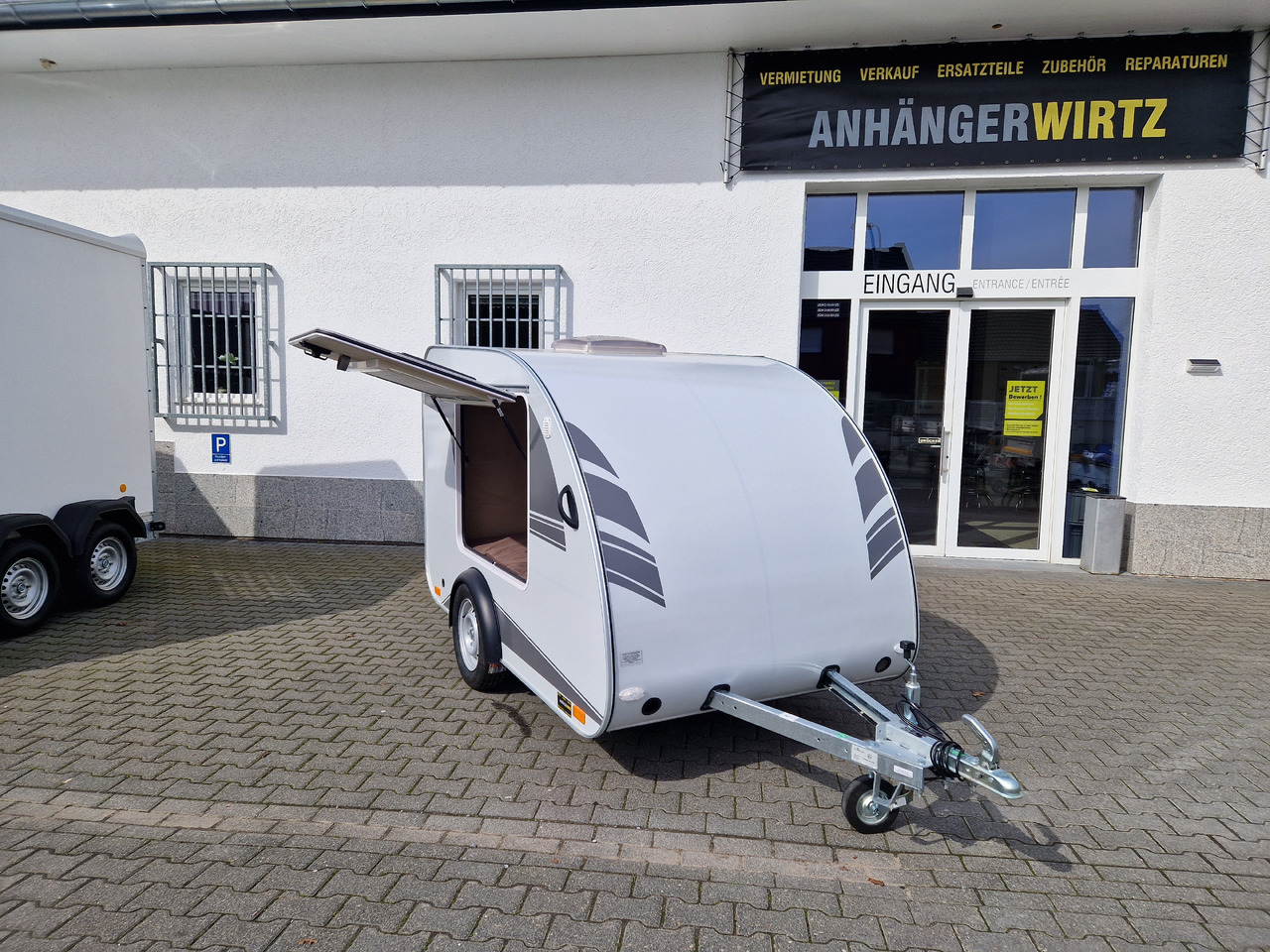 Mini Camper Mini Tommy TMC25 Basic 252x140x121cm 100 km/H 750kg ungebremst Januar AKTION - Caravan: afbeelding 1 Mini Camper Mini Tommy TMC25 Basic 252x140x121cm 100 km/H 750kg ungebremst Januar AKTION - Caravan: afbeelding 1