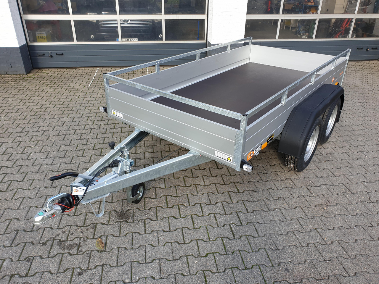 Saris Anhänger FW2700 McAlu Pro 305x153x45cm (M) 2700kg Winter online Aktion - Open/ Plateau aanhangwagen: afbeelding 2 Saris Anhänger FW2700 McAlu Pro 305x153x45cm (M) 2700kg Winter online Aktion - Open/ Plateau aanhangwagen: afbeelding 2