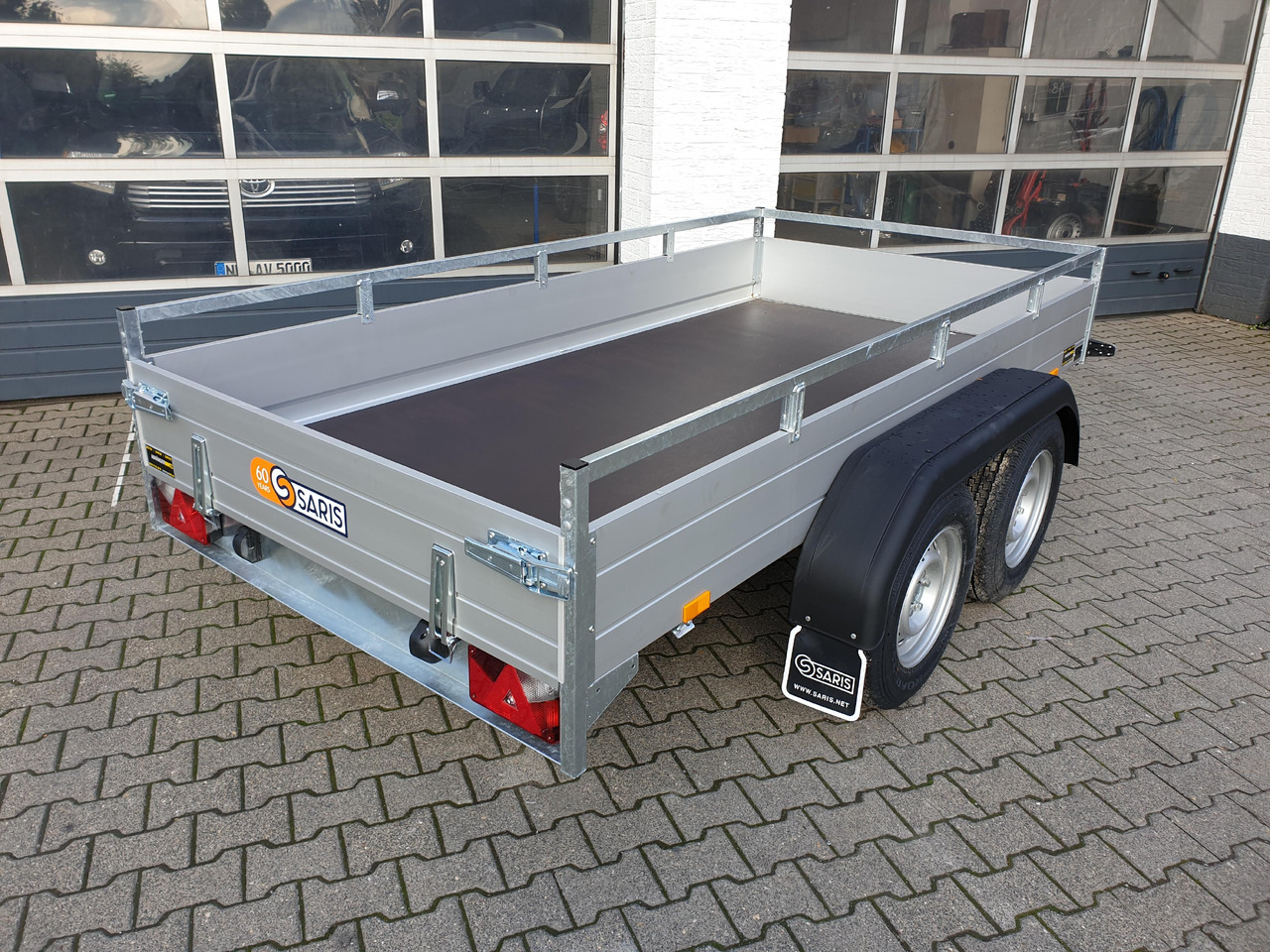 Saris Anhänger FW2700 McAlu Pro 305x153x45cm (M) 2700kg Winter online Aktion - Open/ Plateau aanhangwagen: afbeelding 5 Saris Anhänger FW2700 McAlu Pro 305x153x45cm (M) 2700kg Winter online Aktion - Open/ Plateau aanhangwagen: afbeelding 5