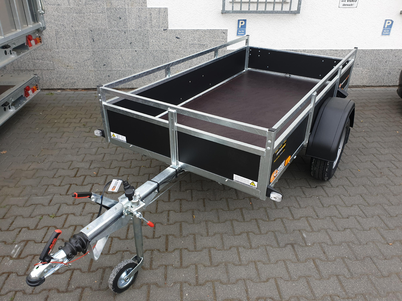 Saris BMG 135 Classic Wood 255x133x45cm (S) 1350kg Abverkauf Aktion - Aanhangwagen auto: afbeelding 2 Saris BMG 135 Classic Wood 255x133x45cm (S) 1350kg Abverkauf Aktion - Aanhangwagen auto: afbeelding 2