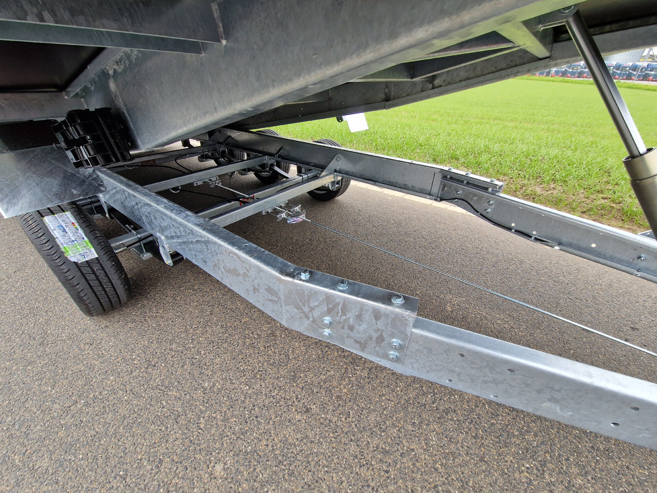 Kipper aanhangwagen Variant Maschinentransporter 3553 UX Maxi Load LED Tridem Parabelfeder 3500kg Modell 2024: afbeelding 7