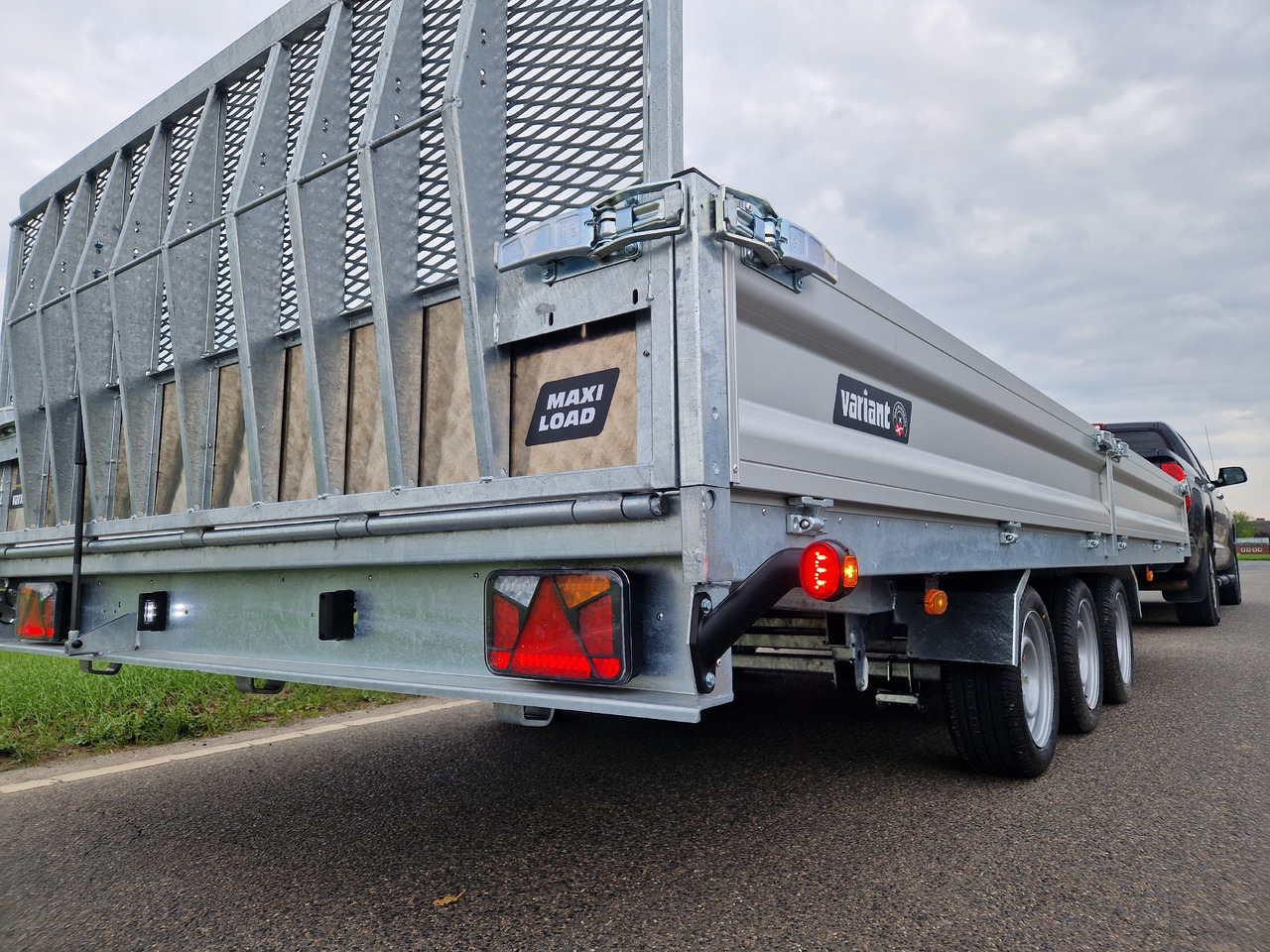 Kipper aanhangwagen Variant Maschinentransporter 3553 UX Maxi Load LED Tridem Parabelfeder 3500kg Modell 2024: afbeelding 9