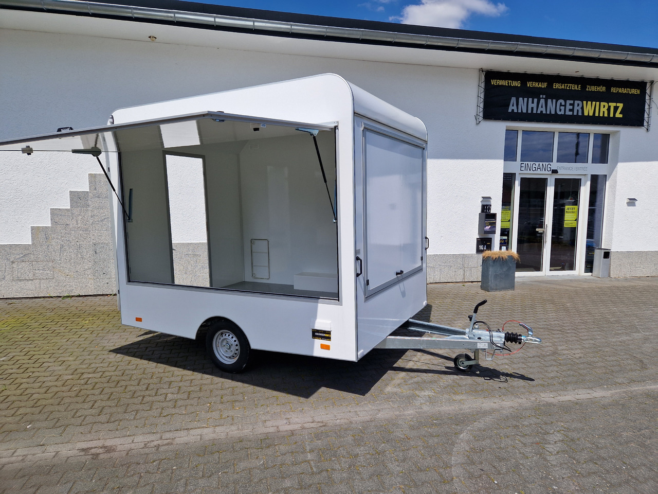 Verkaufsanhänger VK 300 220 aero retro 300x220x230cm 2 Verkaufsklappen rechts & vorn Hecktür 1300kg - Verkoopwagen: afbeelding 2 Verkaufsanhänger VK 300 220 aero retro 300x220x230cm 2 Verkaufsklappen rechts & vorn Hecktür 1300kg - Verkoopwagen: afbeelding 2