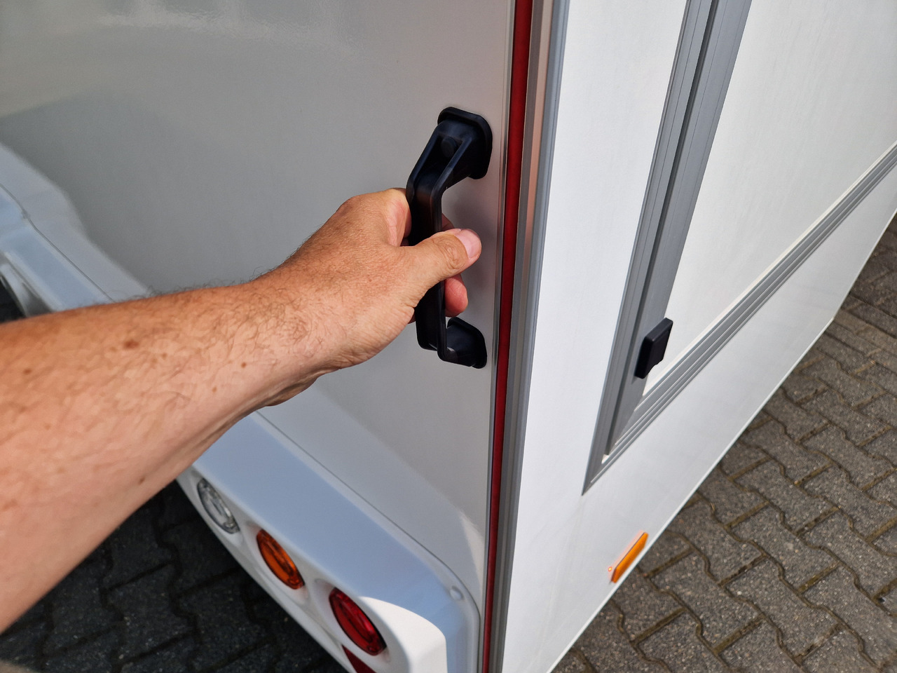 Verkoopwagen Verkaufsanhänger VK 360 200 aero retro 360cm 1 Verkaufsklappe 1300kg Winter AKTION: afbeelding 13