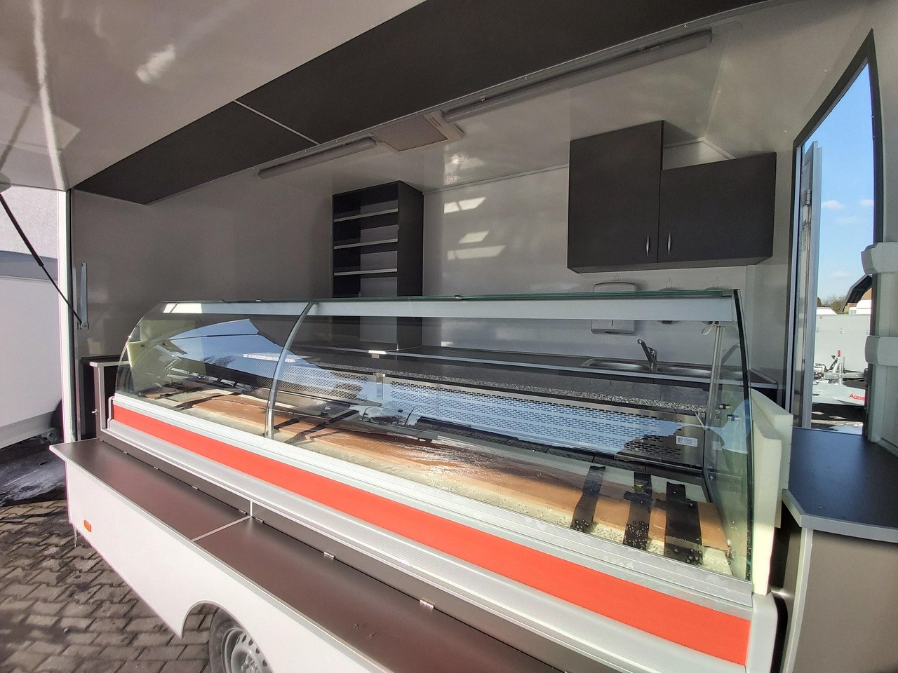 Verkoopwagen Verkaufsanhänger VK P 360 200 aero 360cm Verkaufsklappe Kühlthekenausstattung Profi L 1300kg: afbeelding 7