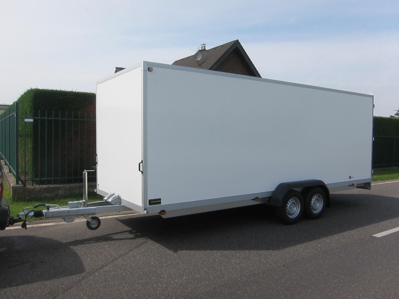 WM Meyer Kofferanhänger AZ 3560/200 S40 601x200x205cm Profiline 3000kg Aktion - Gesloten aanhangwagen: afbeelding 2 WM Meyer Kofferanhänger AZ 3560/200 S40 601x200x205cm Profiline 3000kg Aktion - Gesloten aanhangwagen: afbeelding 2