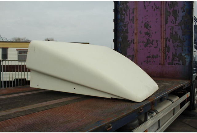 DAF 95 - Aerokit/ Spoiler: afbeelding 2 DAF 95 - Aerokit/ Spoiler: afbeelding 2