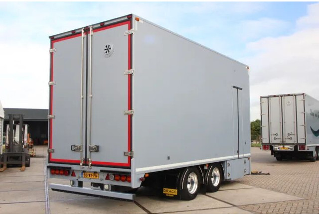 DRACO Middenas aanhangwagen bloemen / planten verkoopwagen - Gesloten aanhangwagen: afbeelding 5 DRACO Middenas aanhangwagen bloemen / planten verkoopwagen - Gesloten aanhangwagen: afbeelding 5