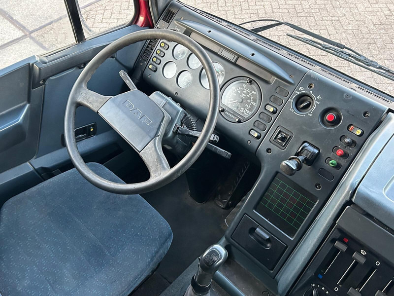 Interieur foto 1: Trekker DAF 95.430 Ati MANUAL RETARDER
