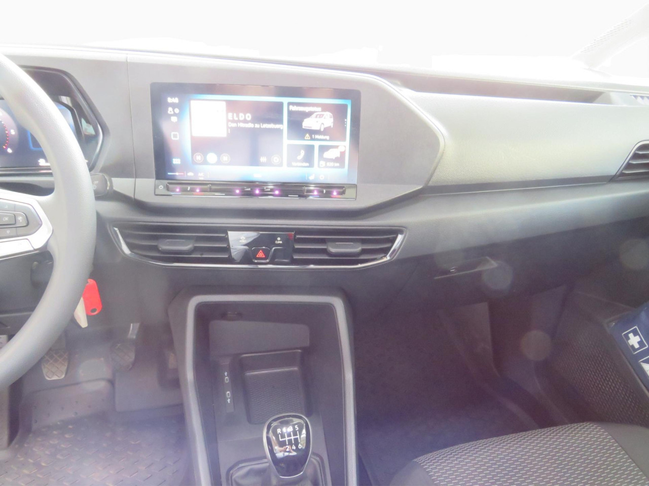 VOLKSWAGEN Caddy Cargo 2.0 TDI 75 kW Klima ZV - Kleine bestelwagen: afbeelding 5 VOLKSWAGEN Caddy Cargo 2.0 TDI 75 kW Klima ZV - Kleine bestelwagen: afbeelding 5