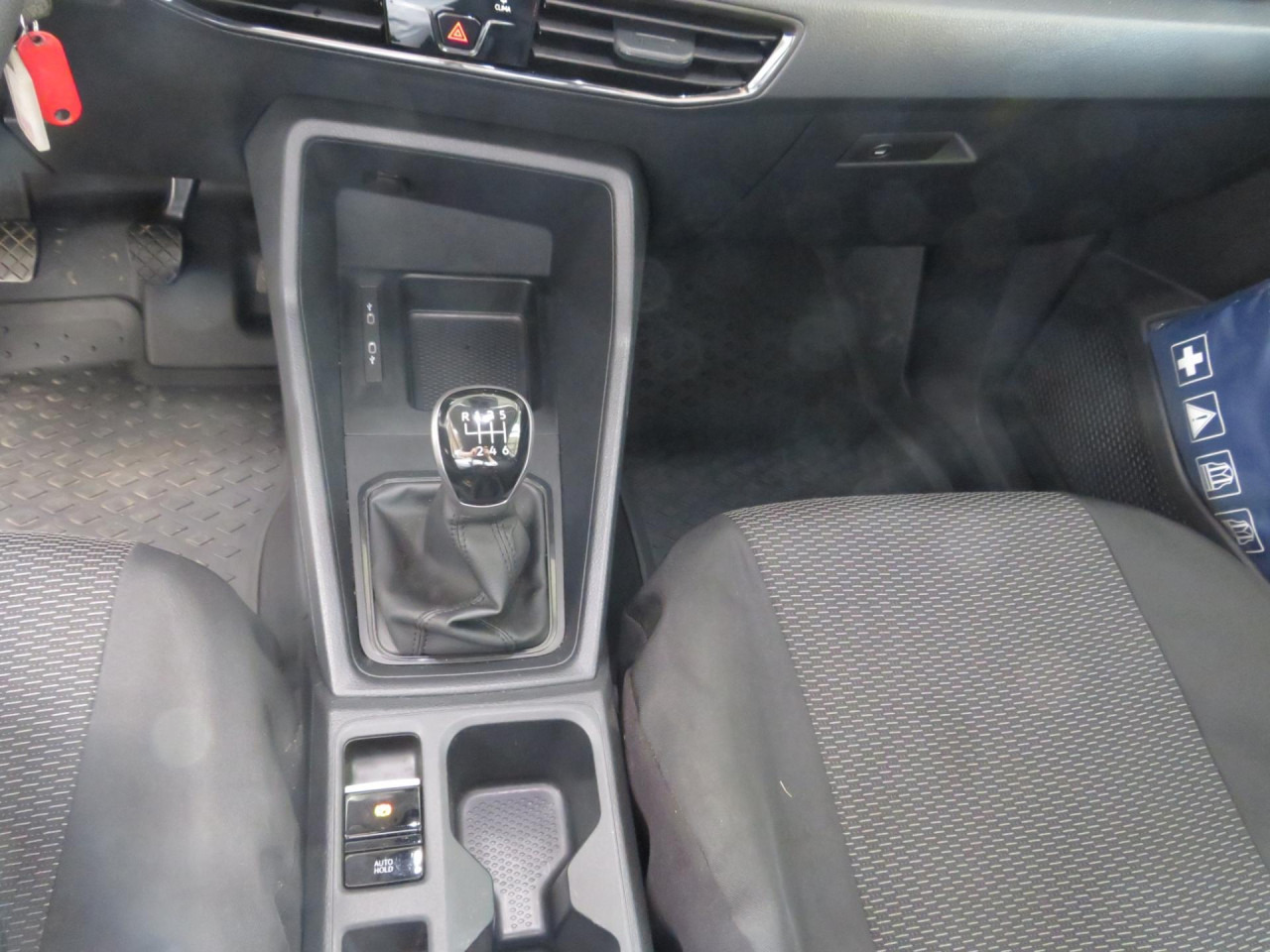 Kleine bestelwagen VOLKSWAGEN Caddy Cargo 2.0 TDI 75 kW Klima ZV: afbeelding 7 Kleine bestelwagen VOLKSWAGEN Caddy Cargo 2.0 TDI 75 kW Klima ZV: afbeelding 7