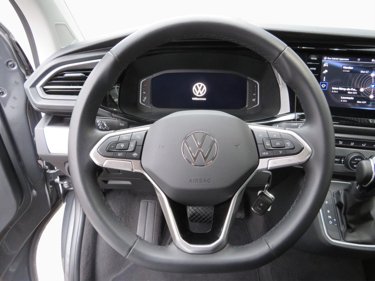 VOLKSWAGEN T6.1 Multivan Comfortline Edition Court Bluetooth - Personenwagen: afbeelding 3 VOLKSWAGEN T6.1 Multivan Comfortline Edition Court Bluetooth - Personenwagen: afbeelding 3