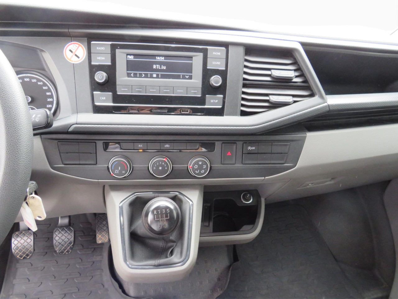 VOLKSWAGEN T6.1 Transporter 2.0 TDI Kasten Klima ZV - Kleine bestelwagen: afbeelding 3 VOLKSWAGEN T6.1 Transporter 2.0 TDI Kasten Klima ZV - Kleine bestelwagen: afbeelding 3