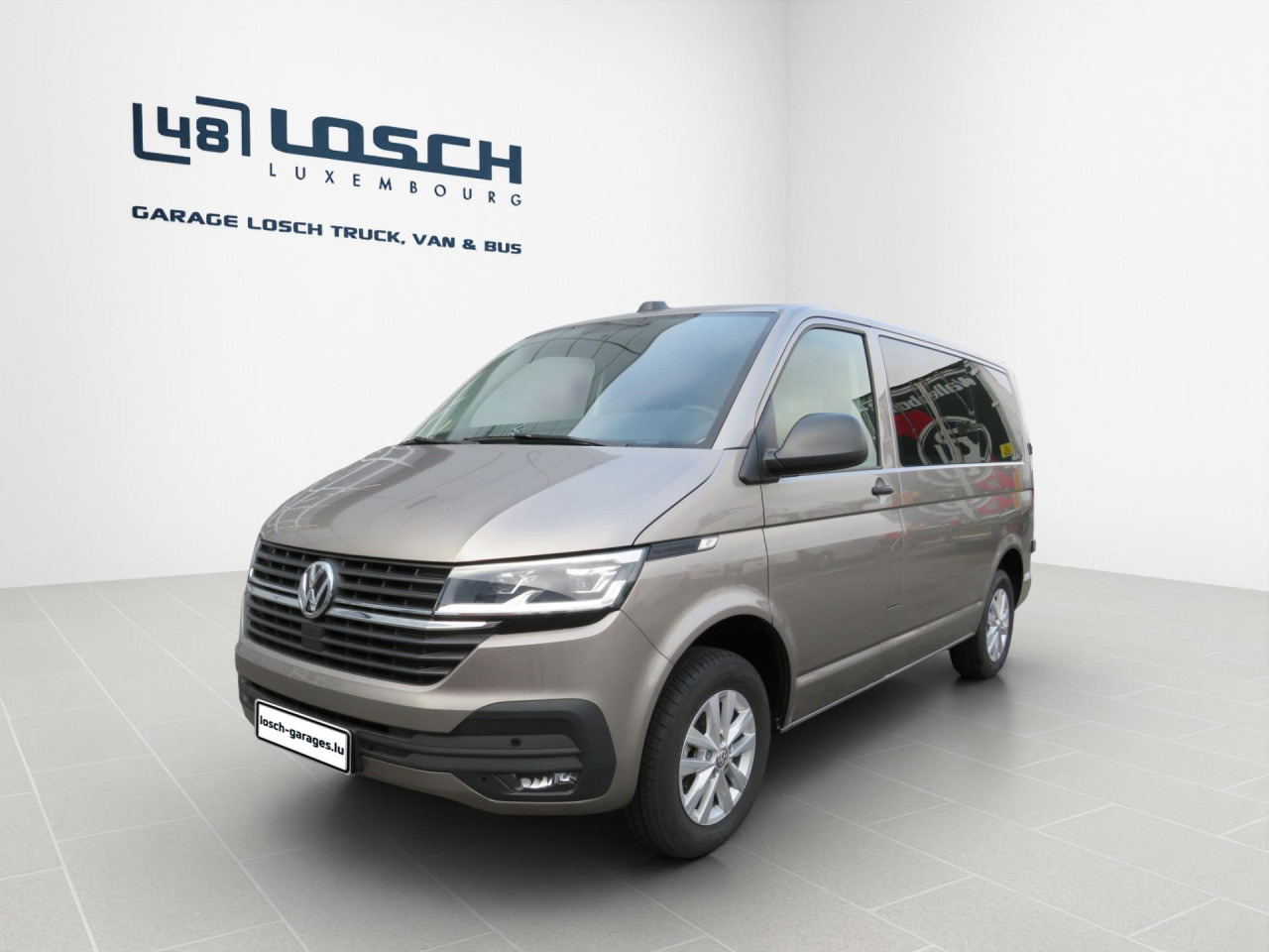 VOLKSWAGEN T6.1 Transporter Trendline 2.0 TDI Kasten Euro6 ZV - Kleine bestelwagen: afbeelding 1 VOLKSWAGEN T6.1 Transporter Trendline 2.0 TDI Kasten Euro6 ZV - Kleine bestelwagen: afbeelding 1