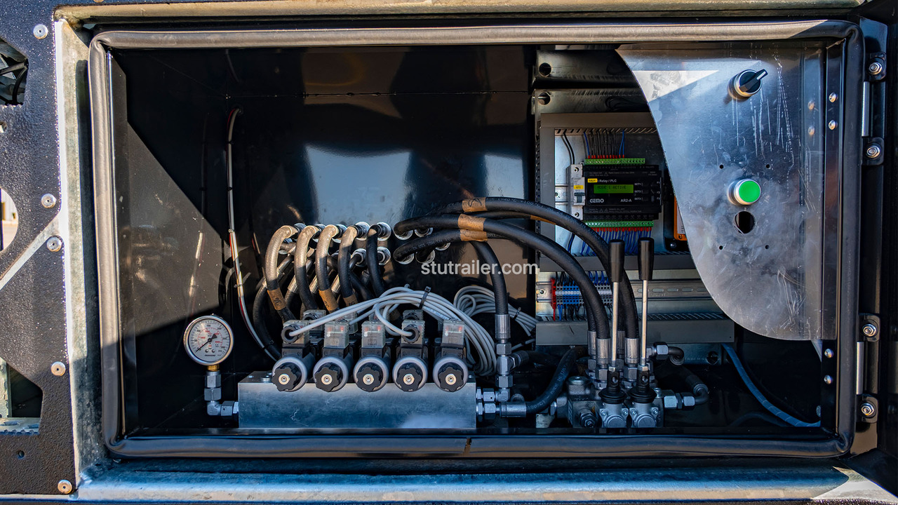 STU 4 Car Carrier Trailer / 2 Axle Car Carrier Trailer - Autotransport oplegger: afbeelding 4 STU 4 Car Carrier Trailer / 2 Axle Car Carrier Trailer - Autotransport oplegger: afbeelding 4