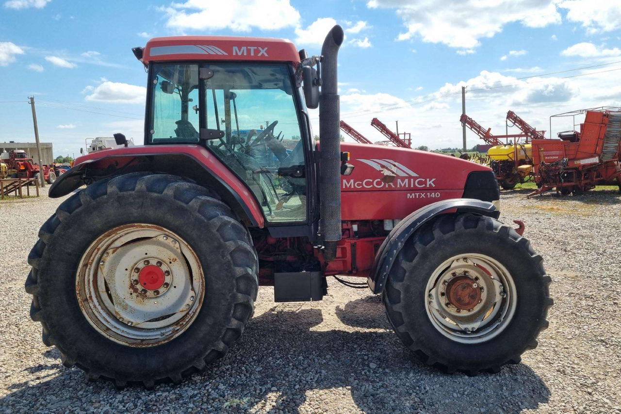 McCORMICK MTX140 - Tractor: afbeelding 3 McCORMICK MTX140 - Tractor: afbeelding 3