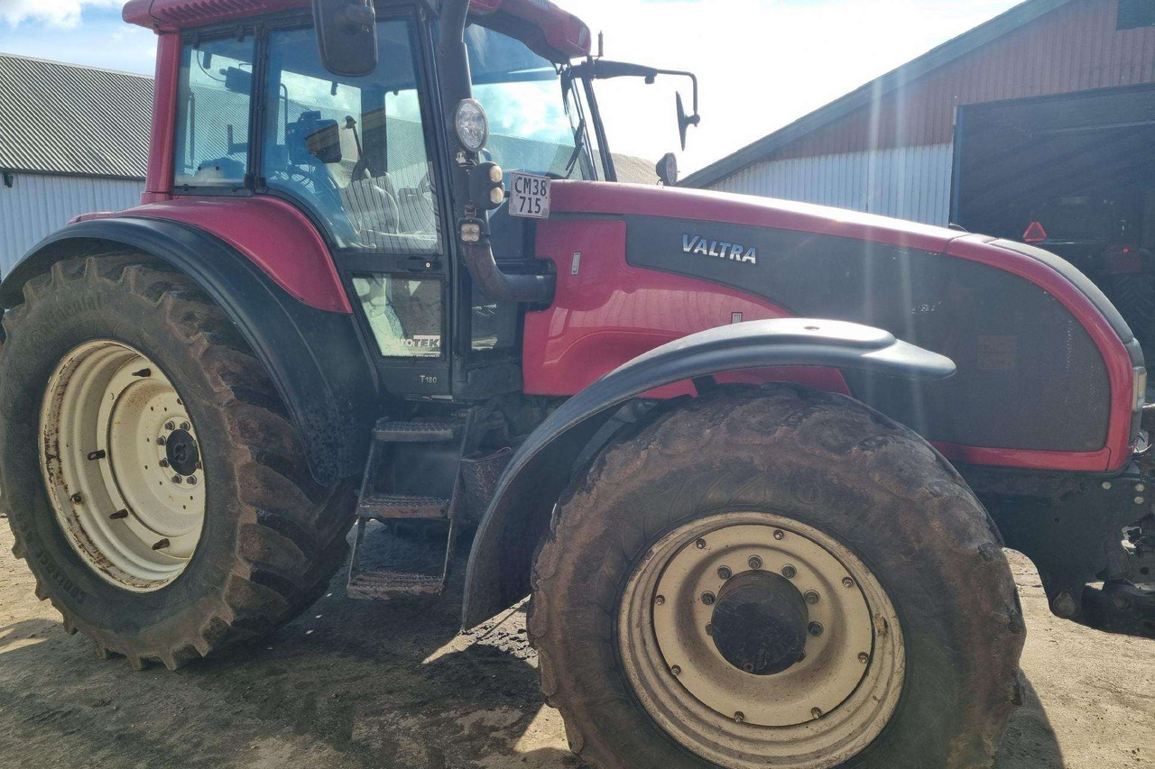 Valtra T190 - Tractor: afbeelding 3 Valtra T190 - Tractor: afbeelding 3