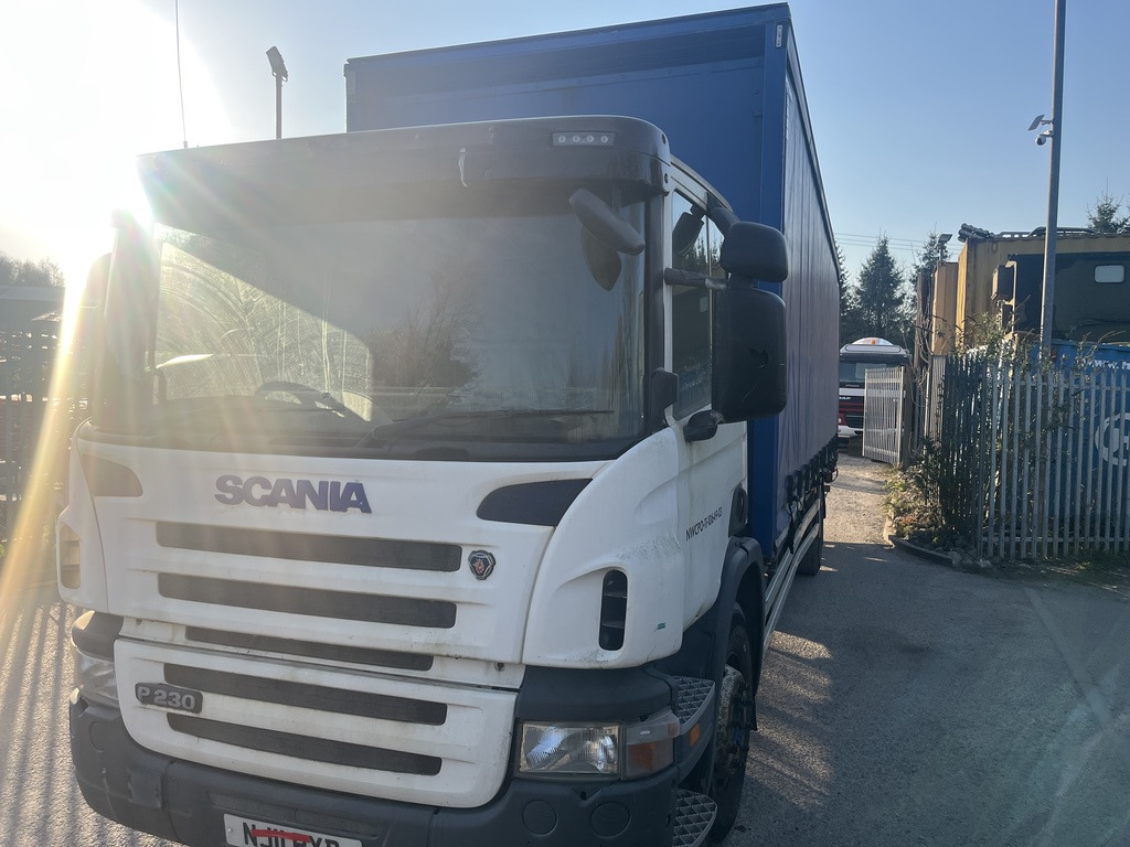 Scania P230 4x2 Curtain side - Schuifzeilen vrachtwagen: afbeelding 2 Scania P230 4x2 Curtain side - Schuifzeilen vrachtwagen: afbeelding 2