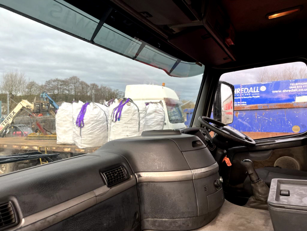 Chassis vrachtwagen VOLVO FM9 260 6X2: afbeelding 15