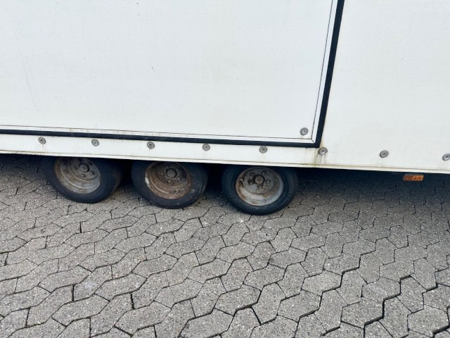 Brian James Race Shuttle 5500 x 2200 mm, 3,5 to. 3-achser - Autotransport aanhangwagen: afbeelding 4 Brian James Race Shuttle 5500 x 2200 mm, 3,5 to. 3-achser - Autotransport aanhangwagen: afbeelding 4