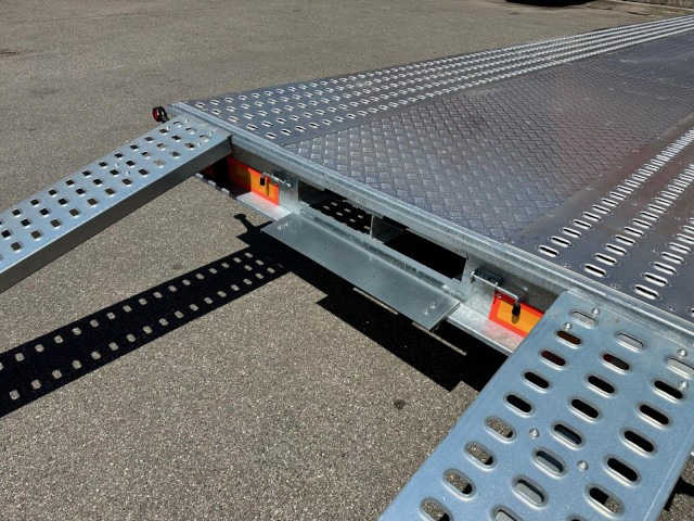 Niewiadow BR3 14A 35A35V, 9000 x 2100 mm, 3,5 to. - Autotransport aanhangwagen: afbeelding 3 Niewiadow BR3 14A 35A35V, 9000 x 2100 mm, 3,5 to. - Autotransport aanhangwagen: afbeelding 3